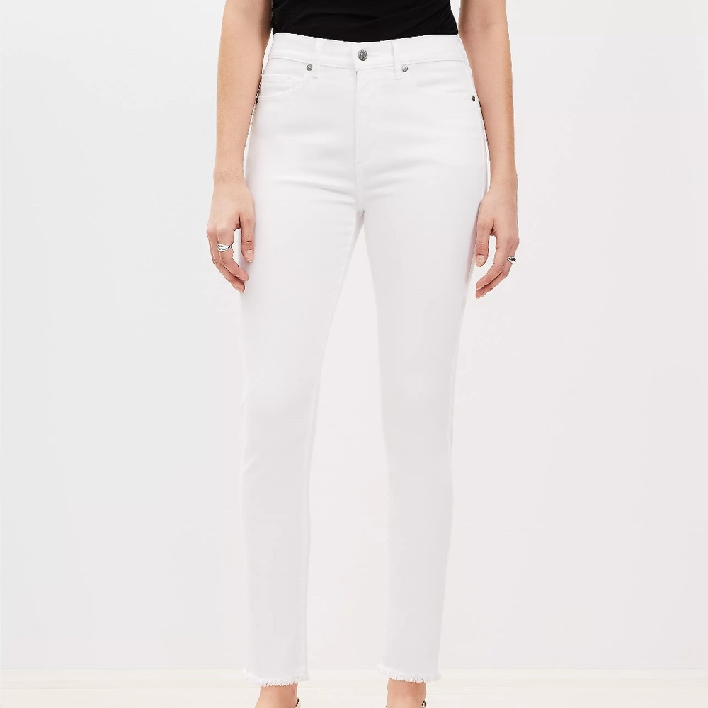LOFT 98% Cotton Curvy Frayed High Rise Skinny Jeans in White